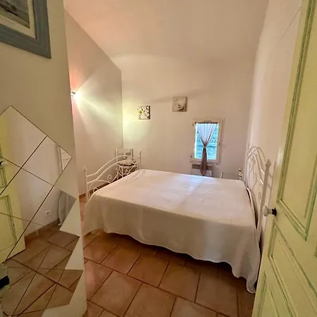 Nocleg ze śniadaniem De Ponge Nîmes